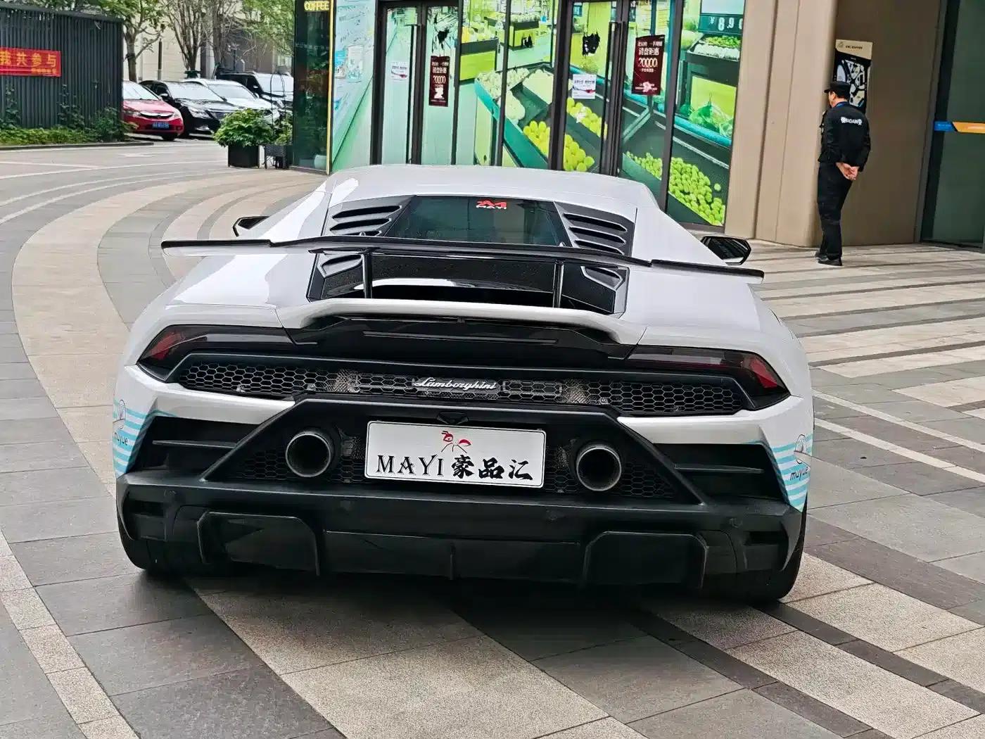 Huracán 2020 Huracán EVO RWD — миниатюра 7
