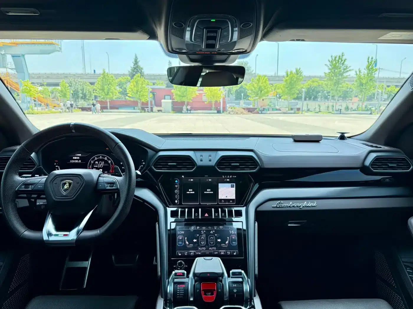 2023 Urus 4.0T V8 S — миниатюра 10