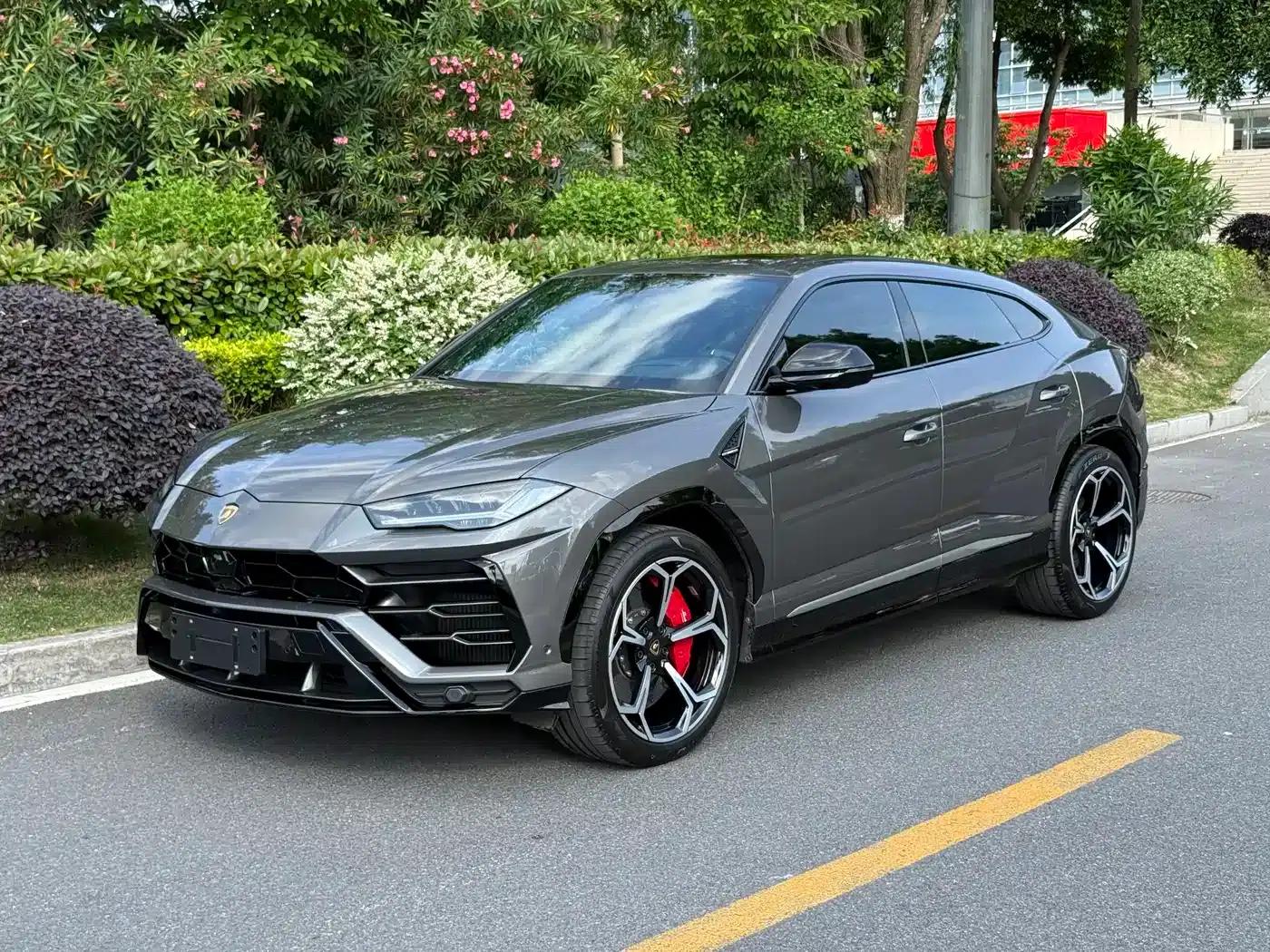 2021 Urus 4.0T V8 — миниатюра 2