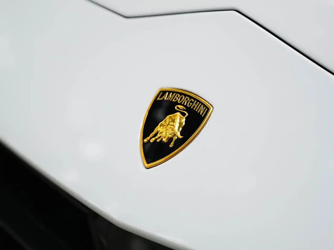 2023 Urus 4.0T V8 S — миниатюра 5