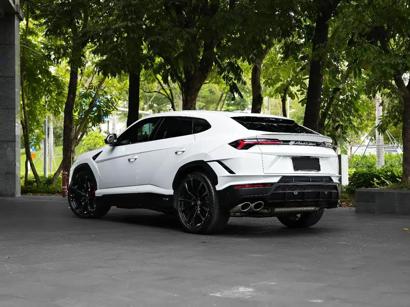 2023 Urus 4.0T V8 S — миниатюра 8