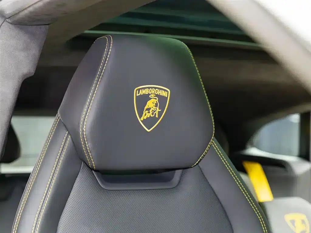 2023 Urus 4.0T V8 S — миниатюра 14
