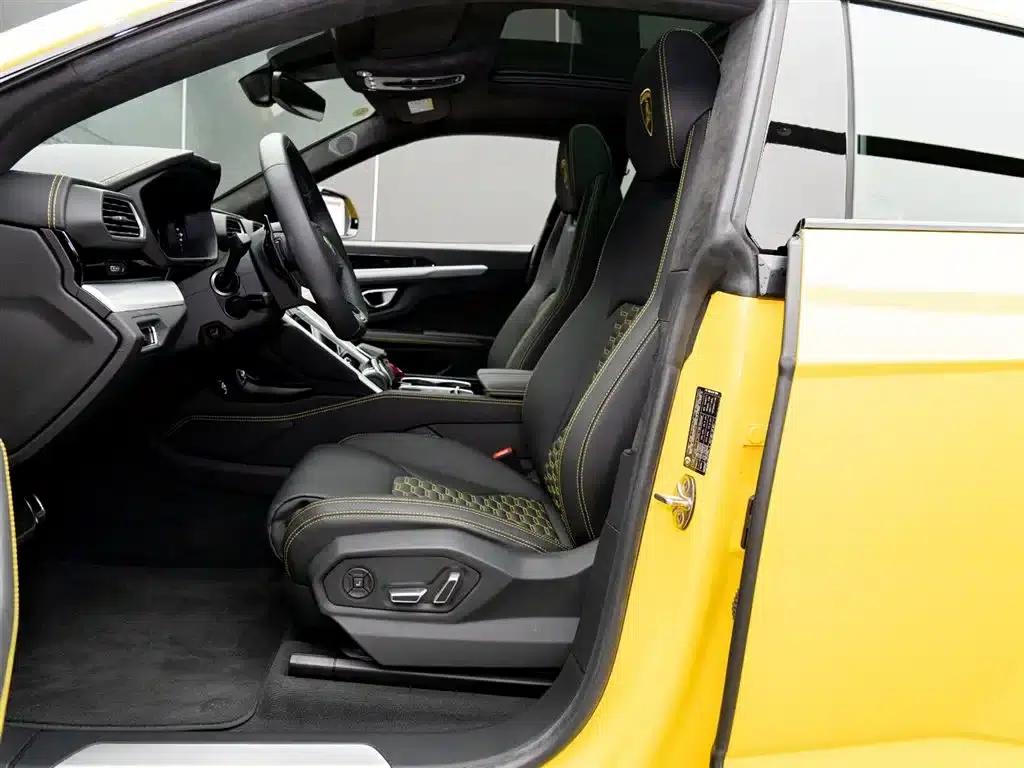 2023 Urus 4.0T V8 S — миниатюра 9