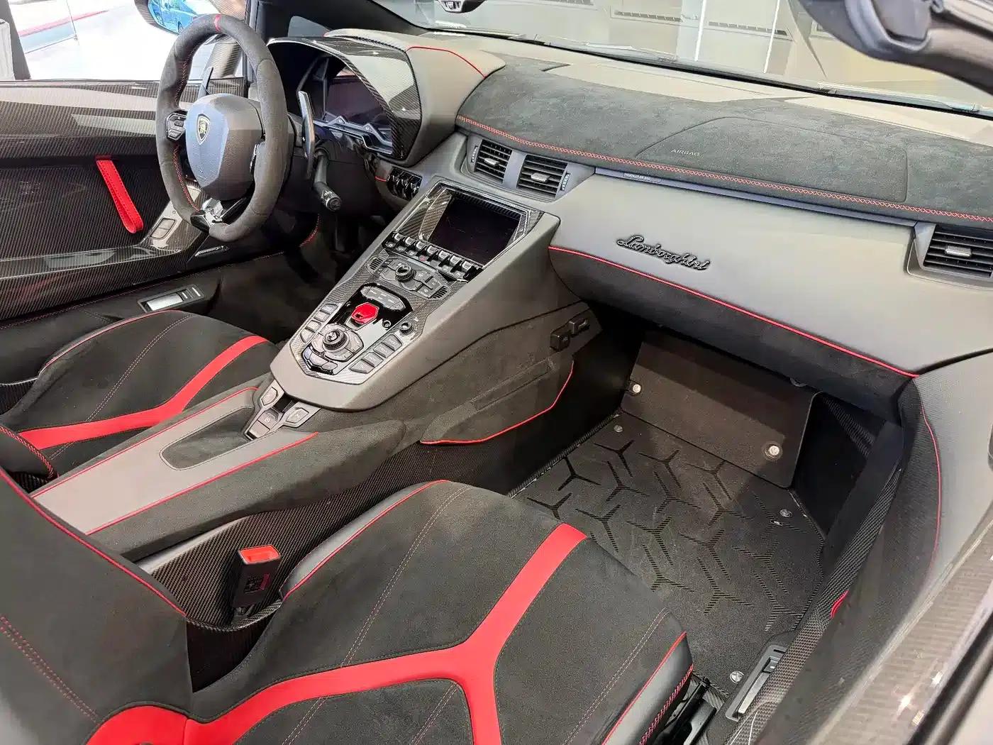 Aventador 2019 Aventador SVJ Roadster — миниатюра 10