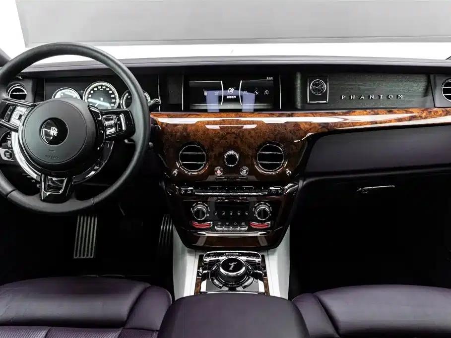 2018 Phantom 6.7T Long Wheelbase — миниатюра 10