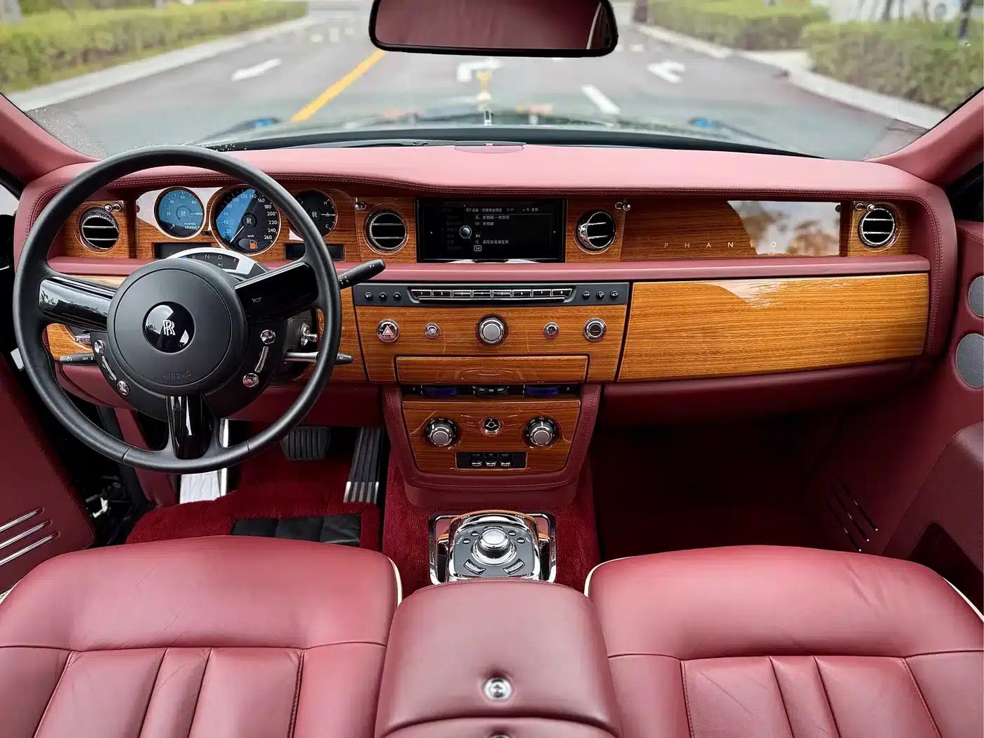 2013 Phantom 6.7L Extended Wheelbase (EWB) — миниатюра 11