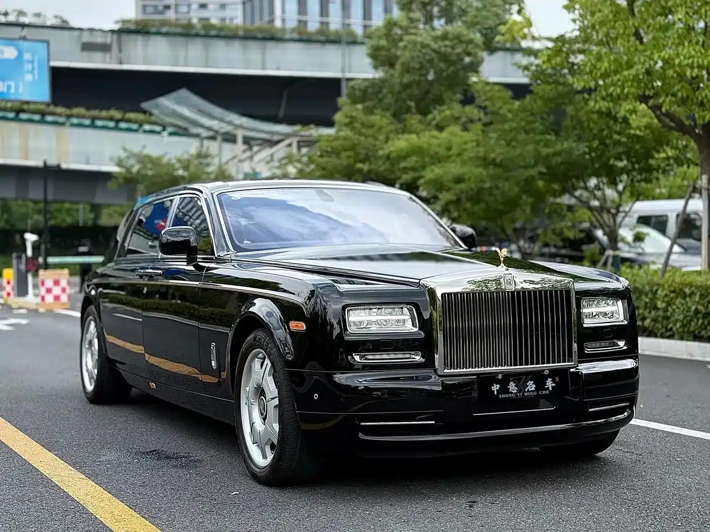 2013 Phantom 6.7L Extended Wheelbase (EWB) — миниатюра 3