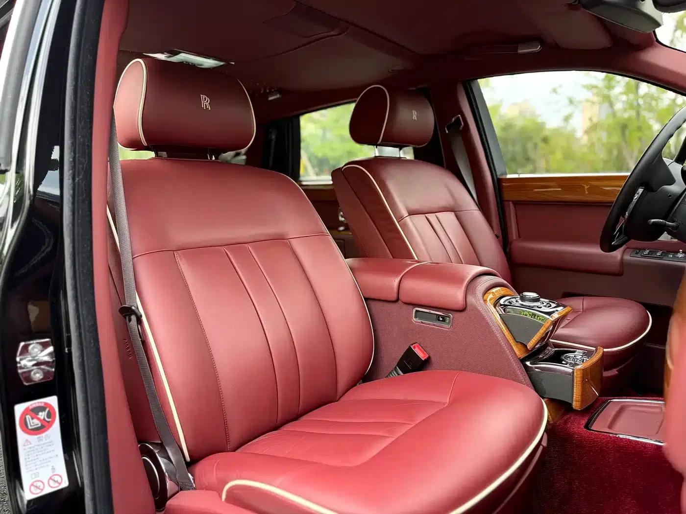 2013 Phantom 6.7L Extended Wheelbase (EWB) — миниатюра 21