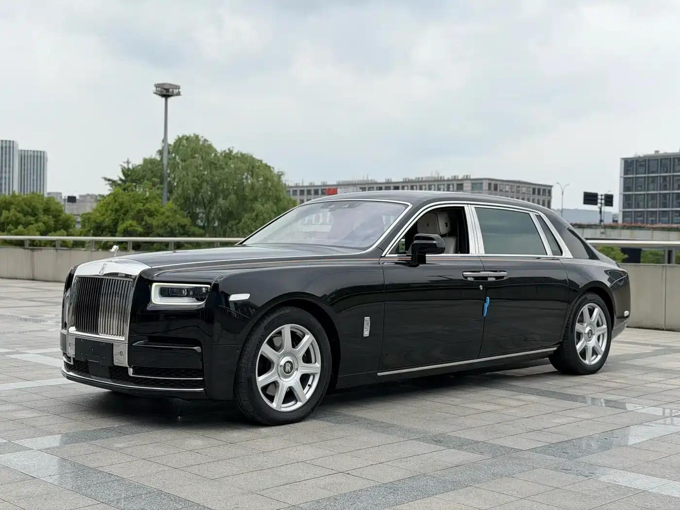 2018 Phantom 6.7T Long Wheelbase — миниатюра 1