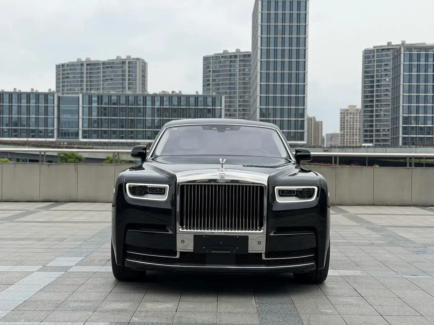2018 Phantom 6.7T Long Wheelbase — миниатюра 2