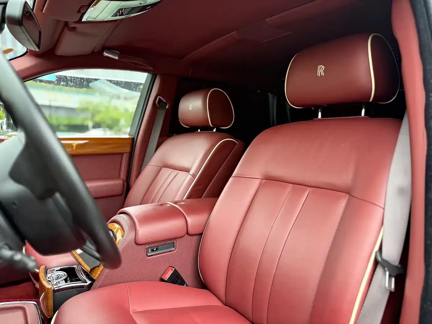 2013 Phantom 6.7L Extended Wheelbase (EWB) — миниатюра 12