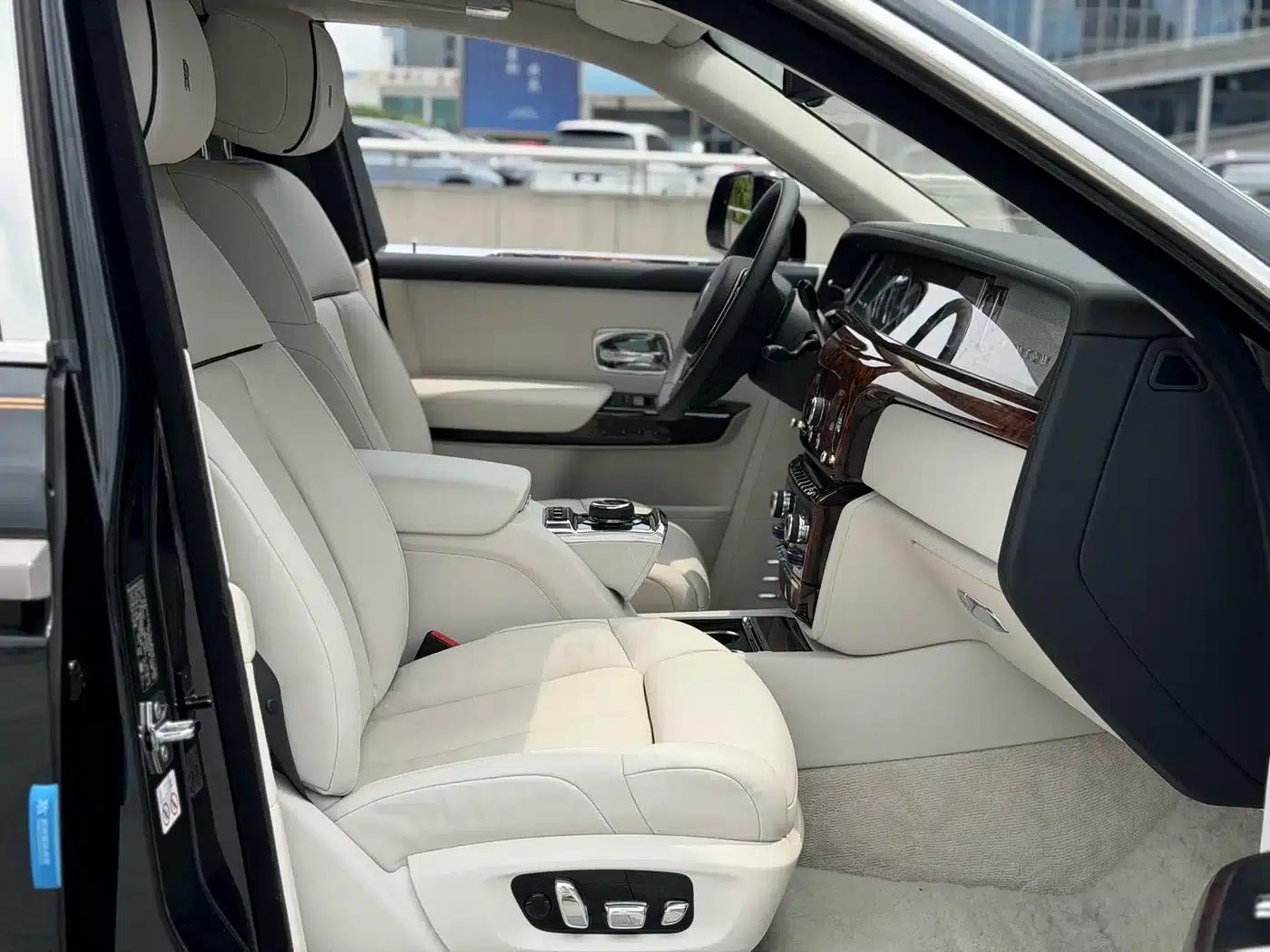 2018 Phantom 6.7T Long Wheelbase — миниатюра 8