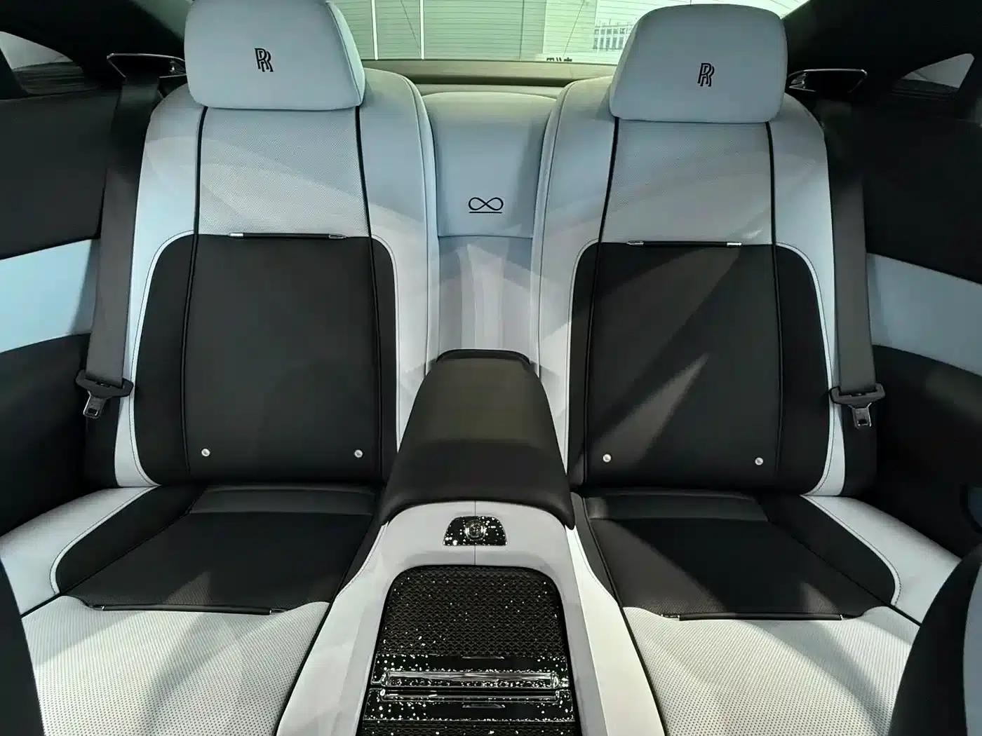 2018 Phantom 6.6T Black Badge — миниатюра 7