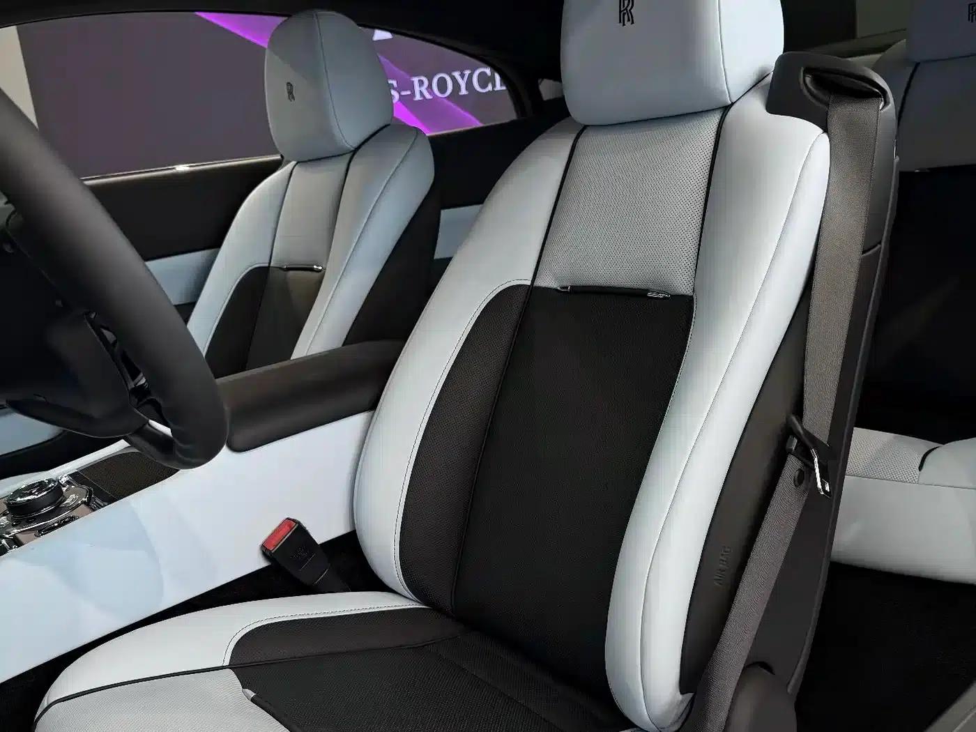2018 Phantom 6.6T Black Badge — миниатюра 9
