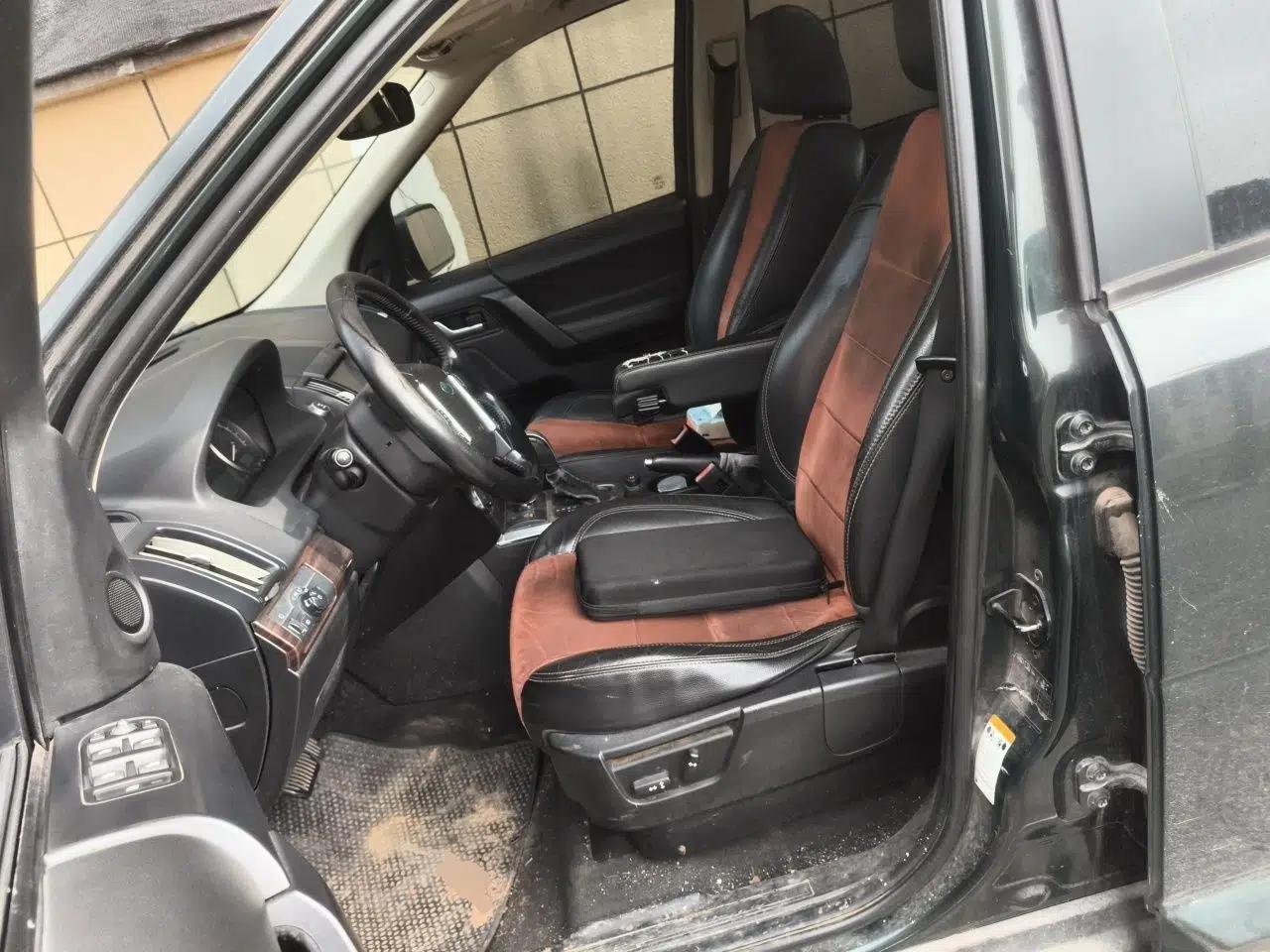 Land Rover Freelander 2 2011 3.2L i6 SE Gasoline Version — миниатюра 16