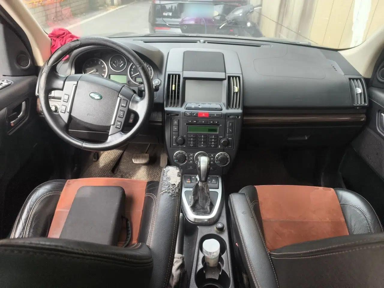 Land Rover Freelander 2 2011 3.2L i6 SE Gasoline Version — миниатюра 10