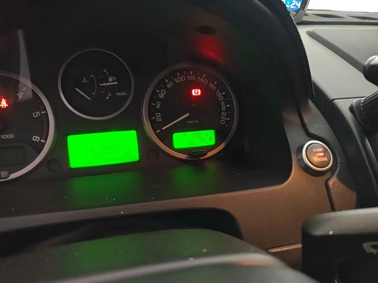 Land Rover Freelander 2 2011 2.2T SD4 SE Diesel Edition — миниатюра 13