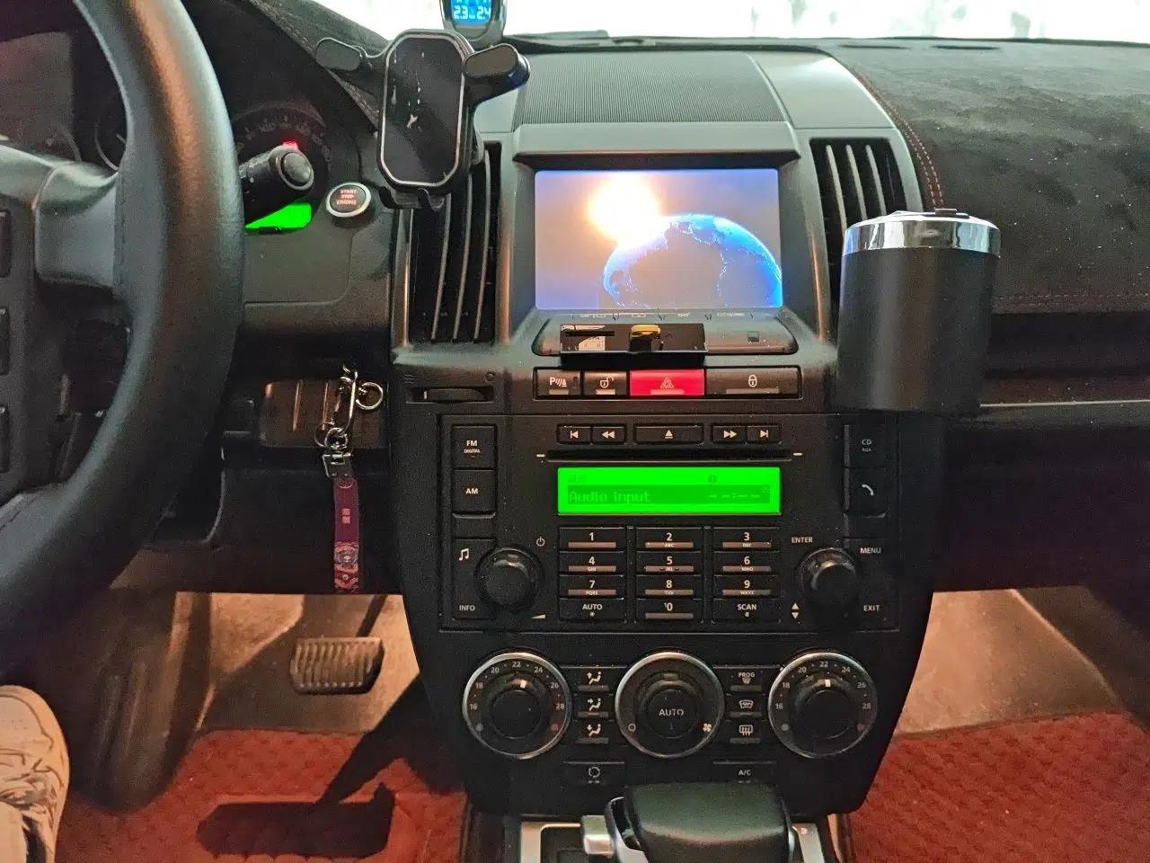 Land Rover Freelander 2 2011 2.2T SD4 SE Diesel Edition — миниатюра 14