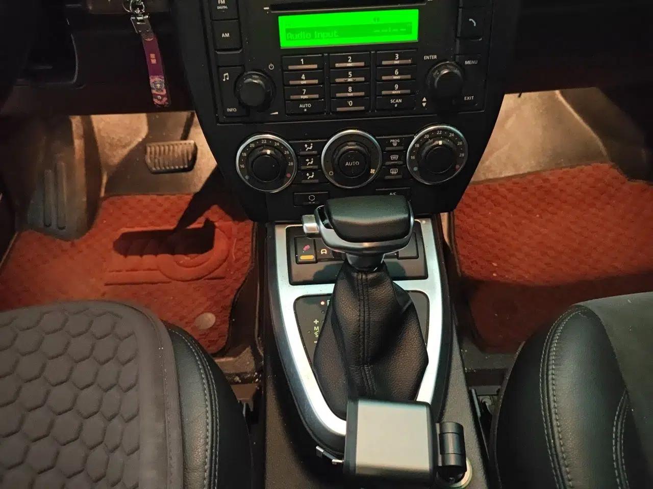 Land Rover Freelander 2 2011 2.2T SD4 SE Diesel Edition — миниатюра 15