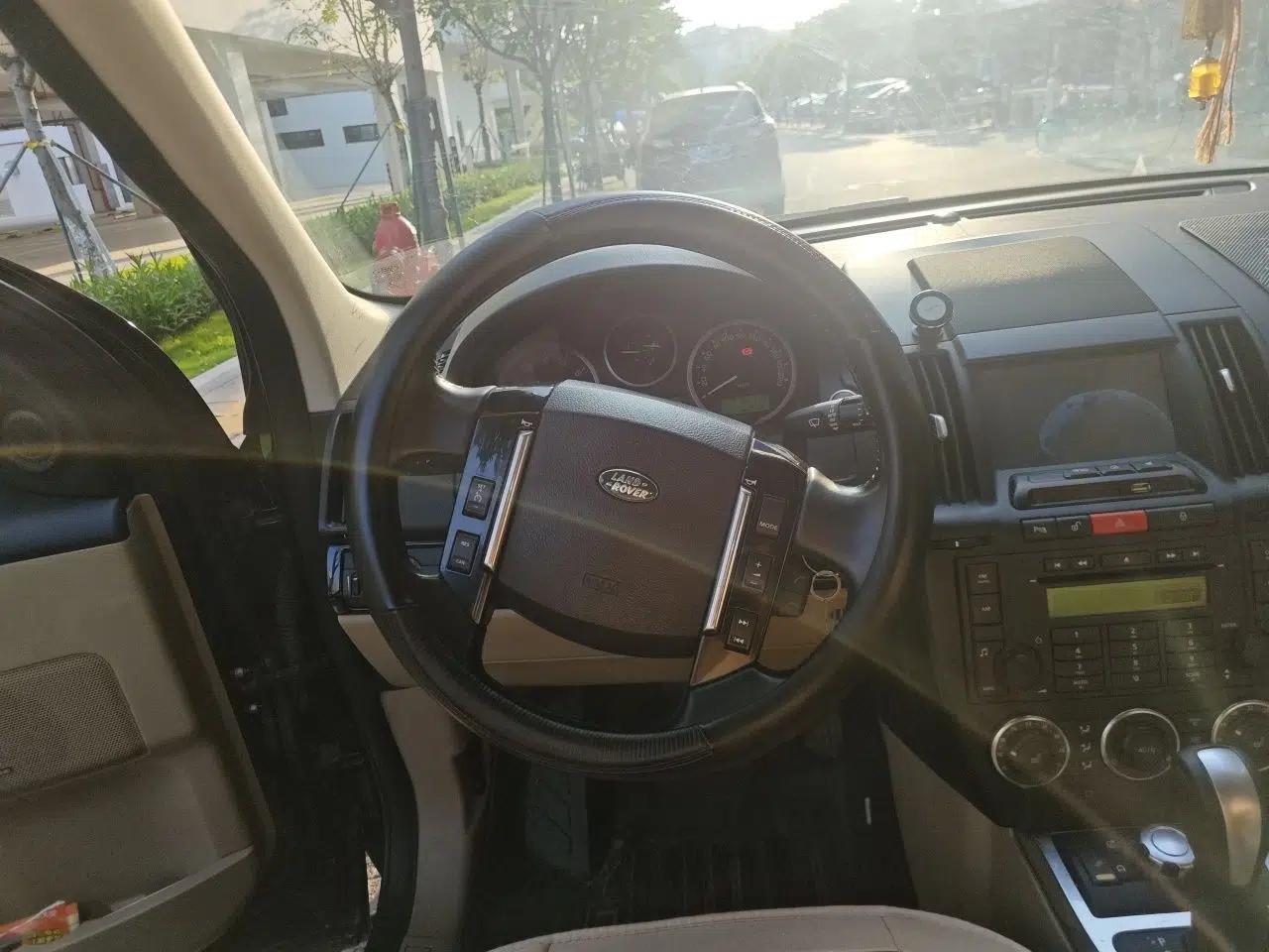 Land Rover Freelander 2 2012 2.0T Si4 HSE Gasoline Version — миниатюра 11