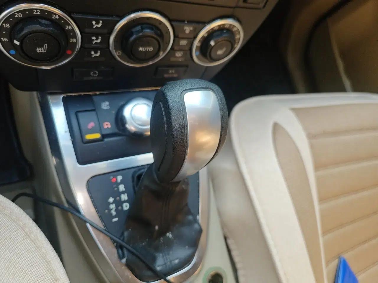 Land Rover Freelander 2 2012 2.0T Si4 HSE Gasoline Version — миниатюра 15