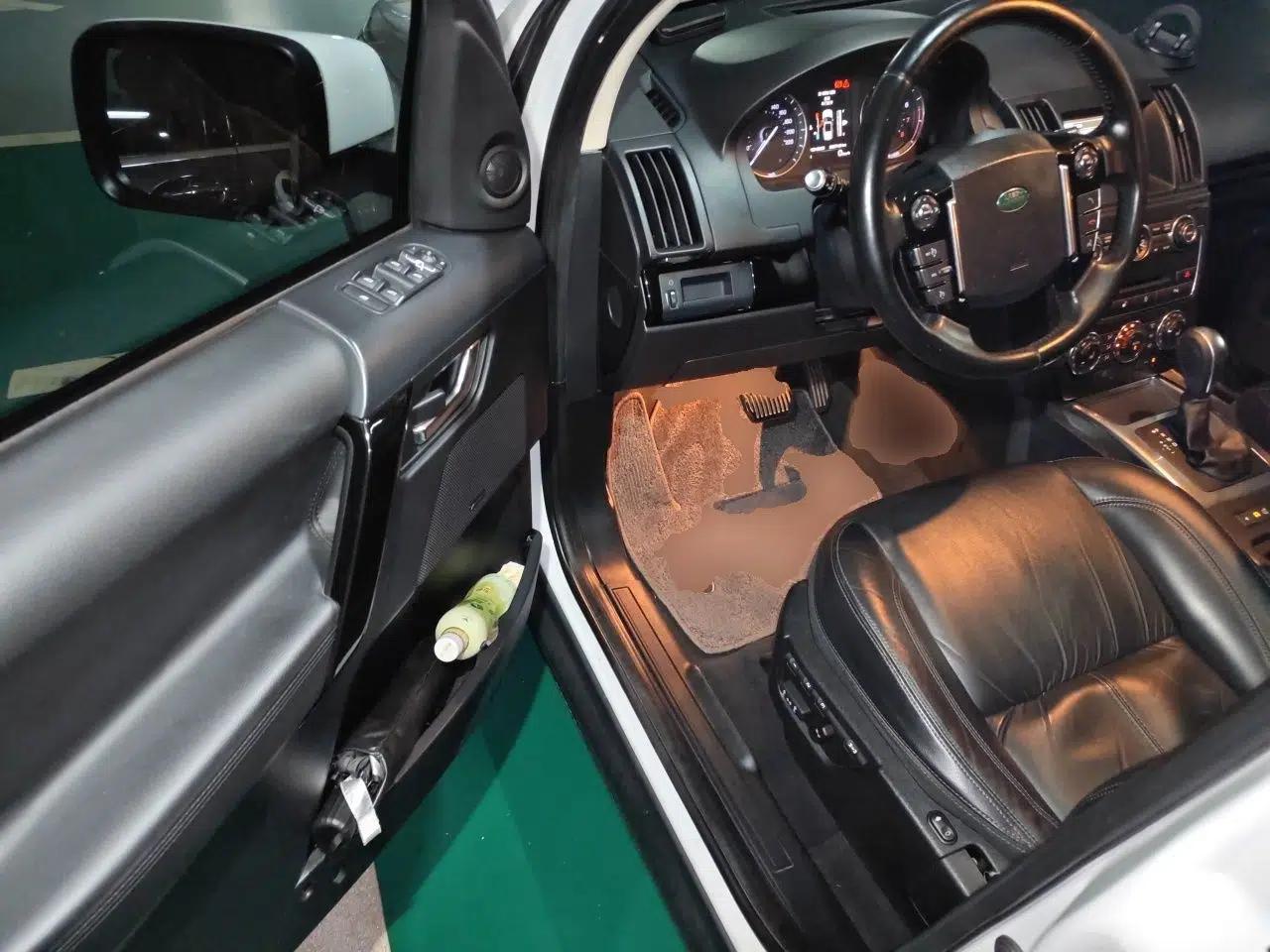 Land Rover Freelander 2 2013 2.0T Si4 HSE Gasoline Version — миниатюра 17