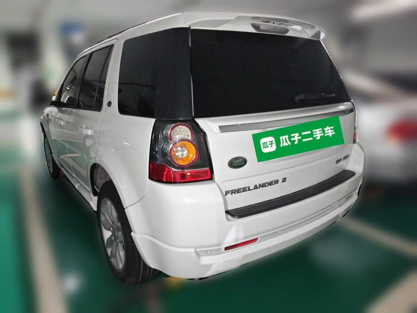 Land Rover Freelander 2 2013 2.0T Si4 HSE Gasoline Version — миниатюра 4