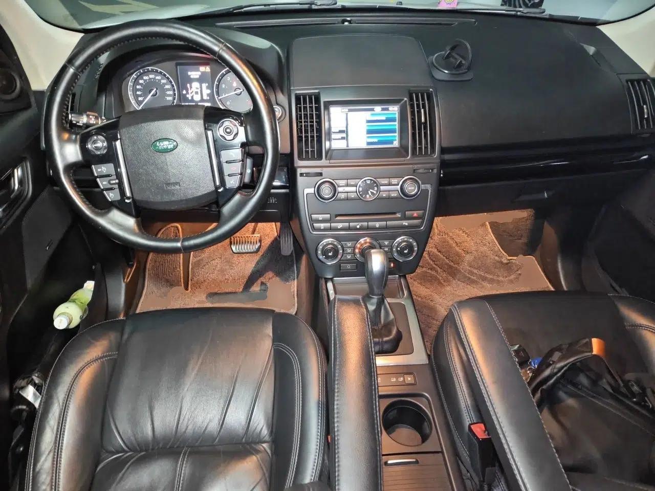 Land Rover Freelander 2 2013 2.0T Si4 HSE Gasoline Version — миниатюра 10