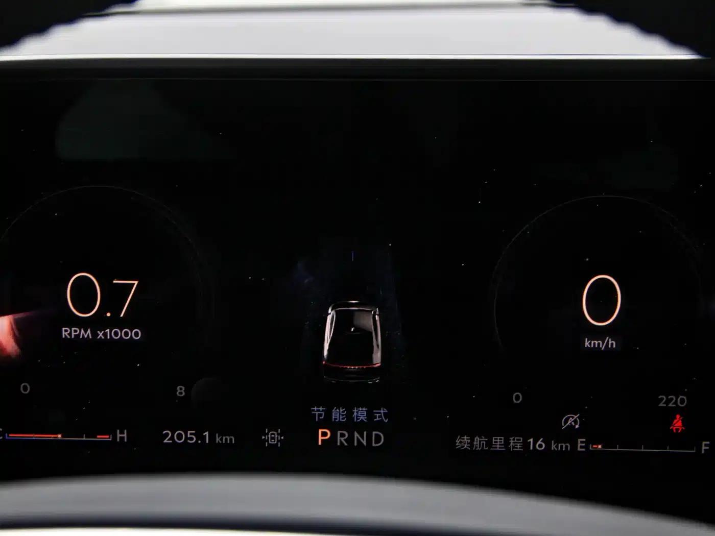 Lincoln Z 2025 2.0T Premium Edition — миниатюра 32