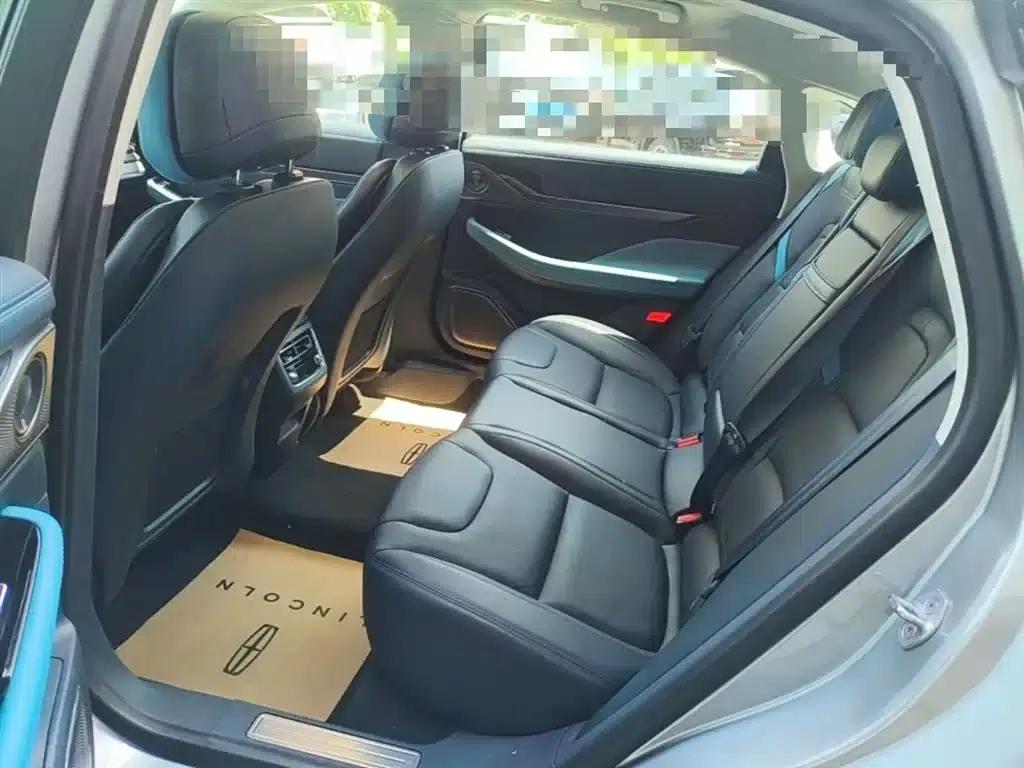 Lincoln Z 2024 2.0T Two-Wheel Drive Premium Hybrid — миниатюра 24