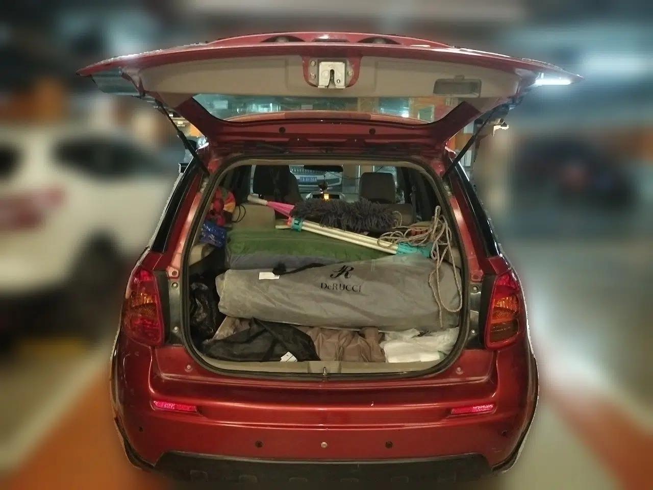 Suzuki SX4 2010 Hatchback 1.6L Manual Champion Limited Edition — миниатюра 20