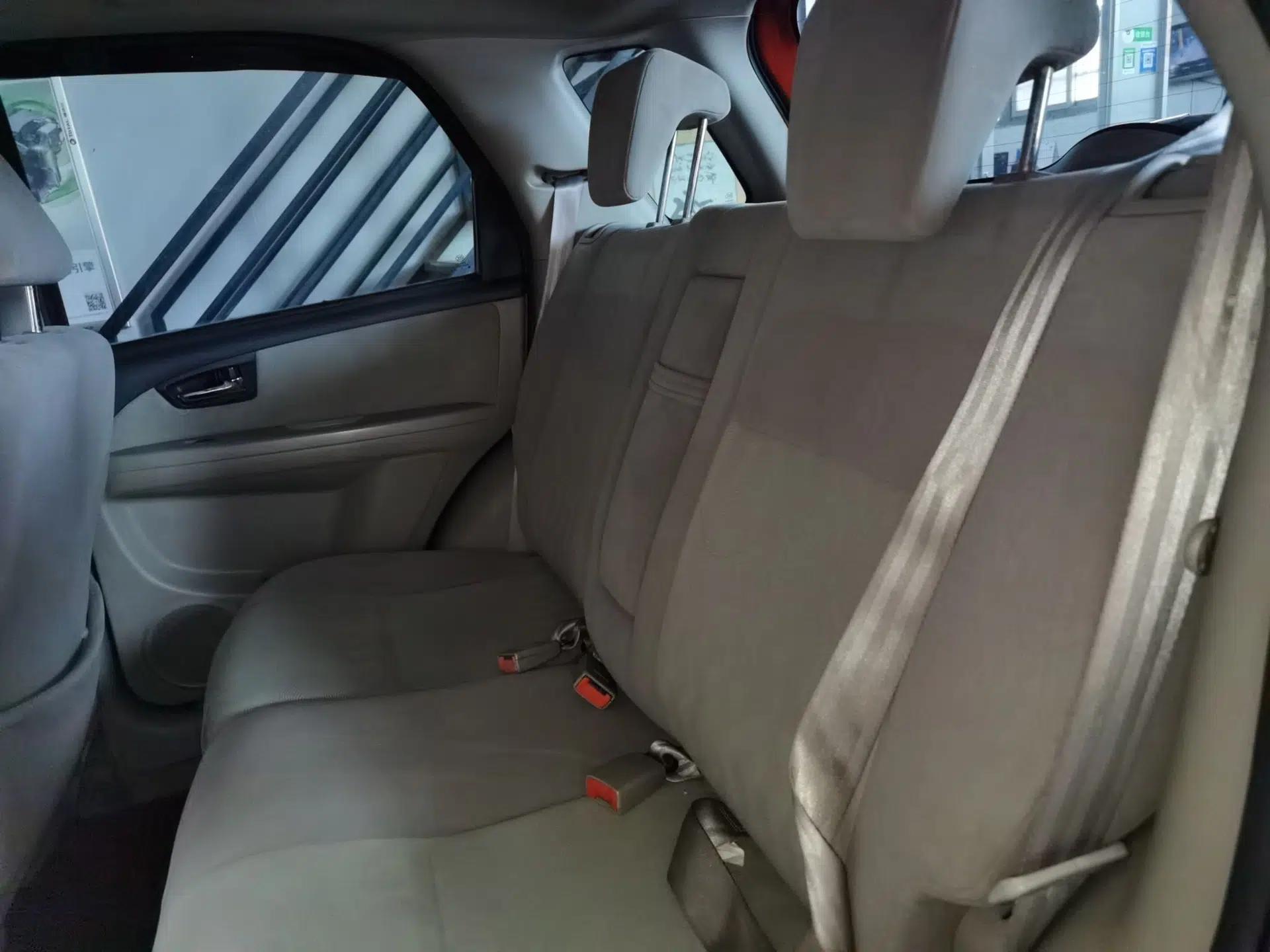Suzuki SX4 2010 Hatchback 1.6L Automatic Champion Limited Edition — миниатюра 18
