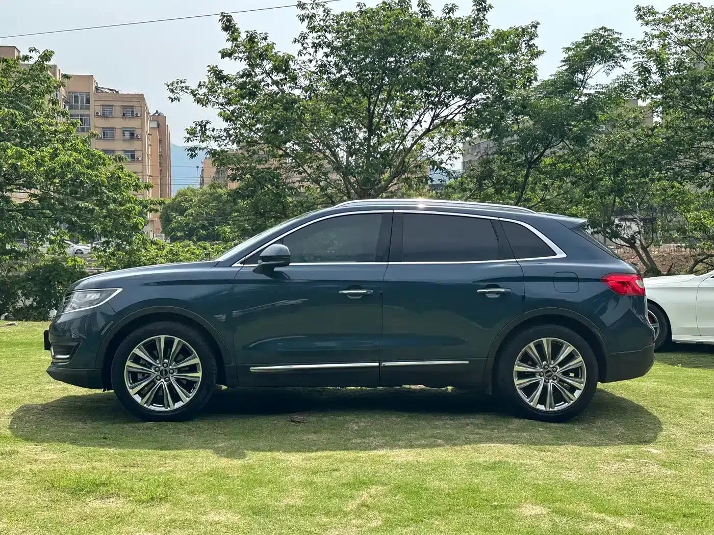 Lincoln MKX 2015 2.7T AWD Premium Edition — миниатюра 16