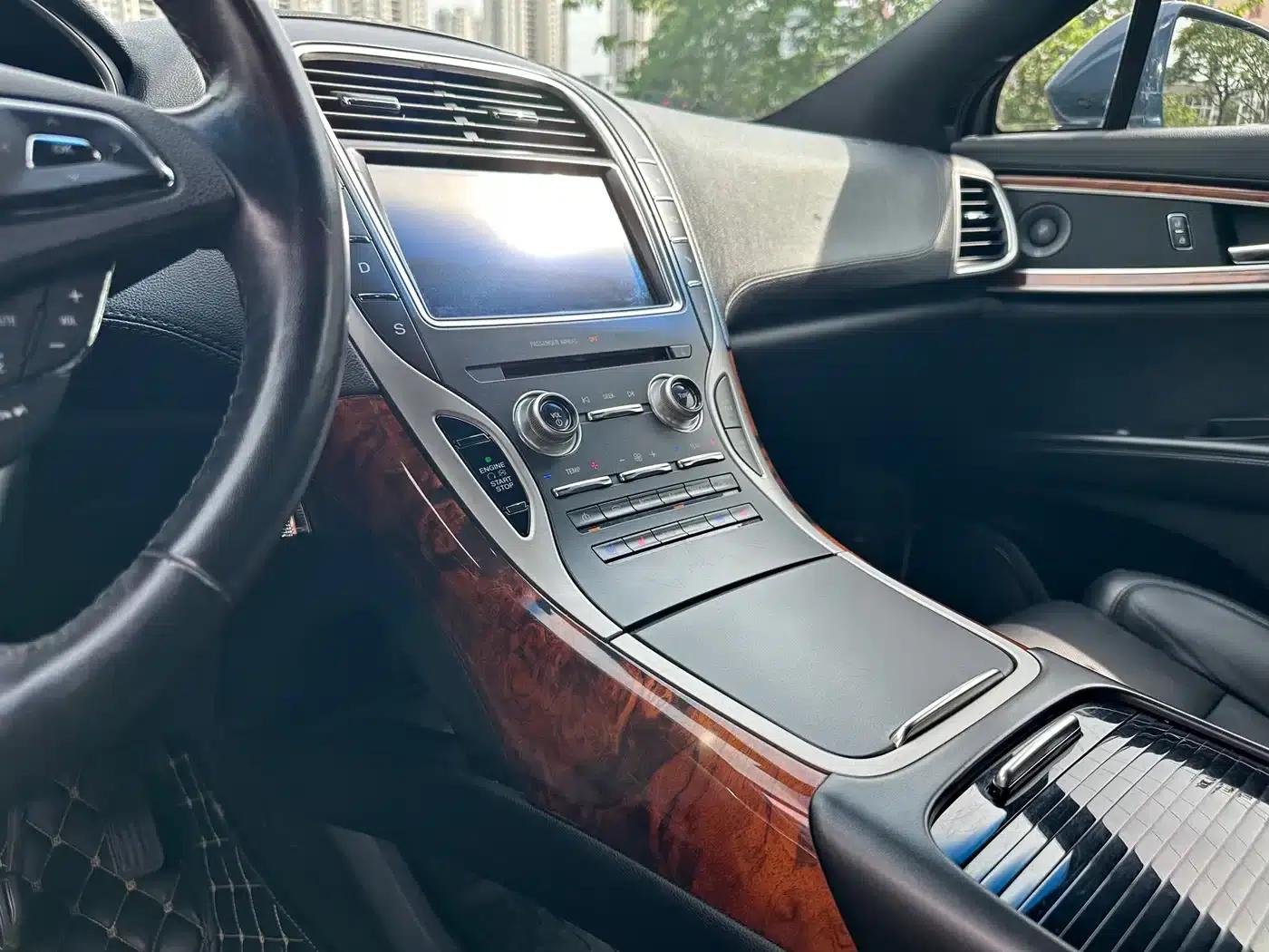 Lincoln MKX 2015 2.7T AWD Premium Edition — миниатюра 5