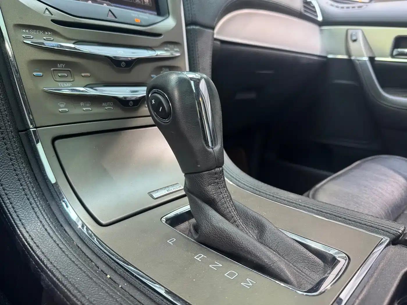 2012 Lincoln MKX 3.7L Automatic — миниатюра 11