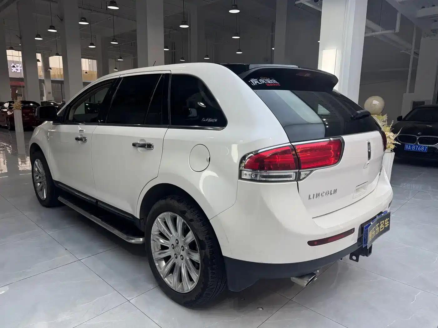 2012 Lincoln MKX 3.7L Automatic — миниатюра 13