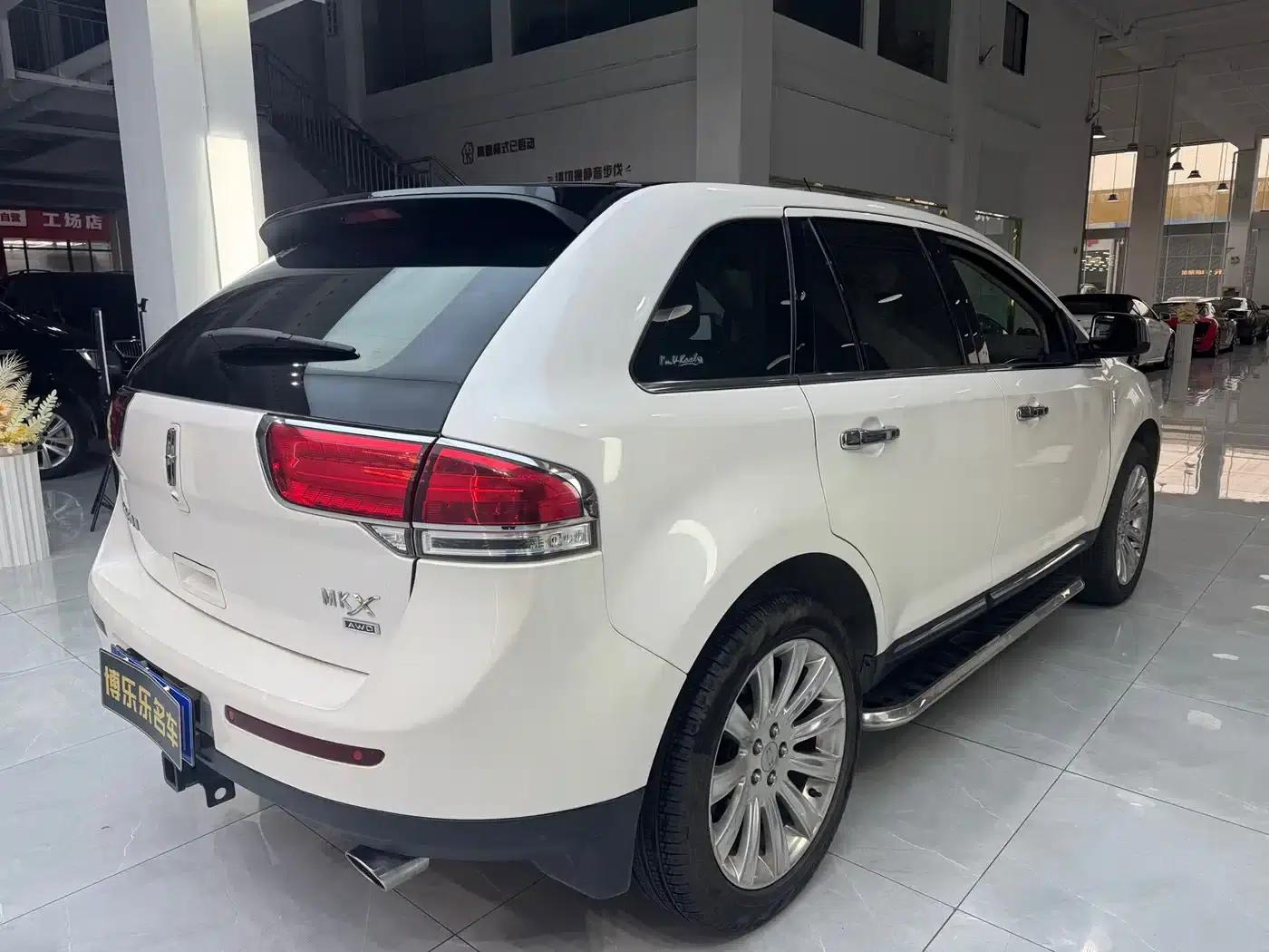 2012 Lincoln MKX 3.7L Automatic — миниатюра 14