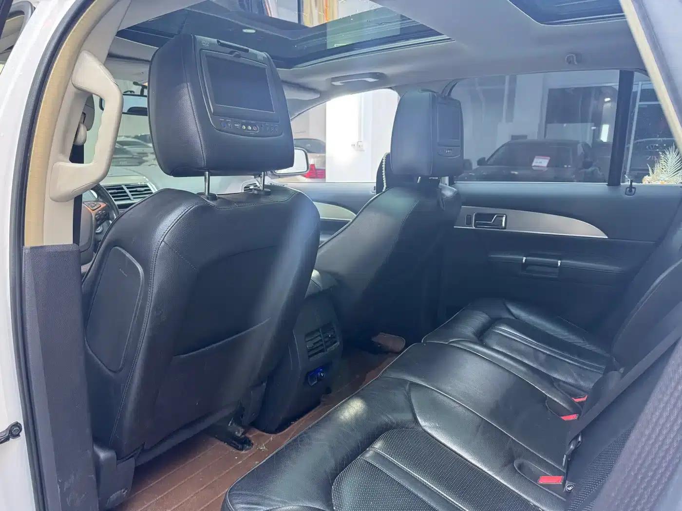 2012 Lincoln MKX 3.7L Automatic — миниатюра 5