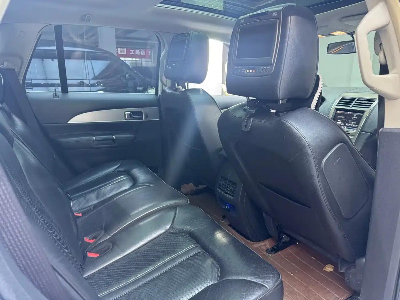 2012 Lincoln MKX 3.7L Automatic — миниатюра 6