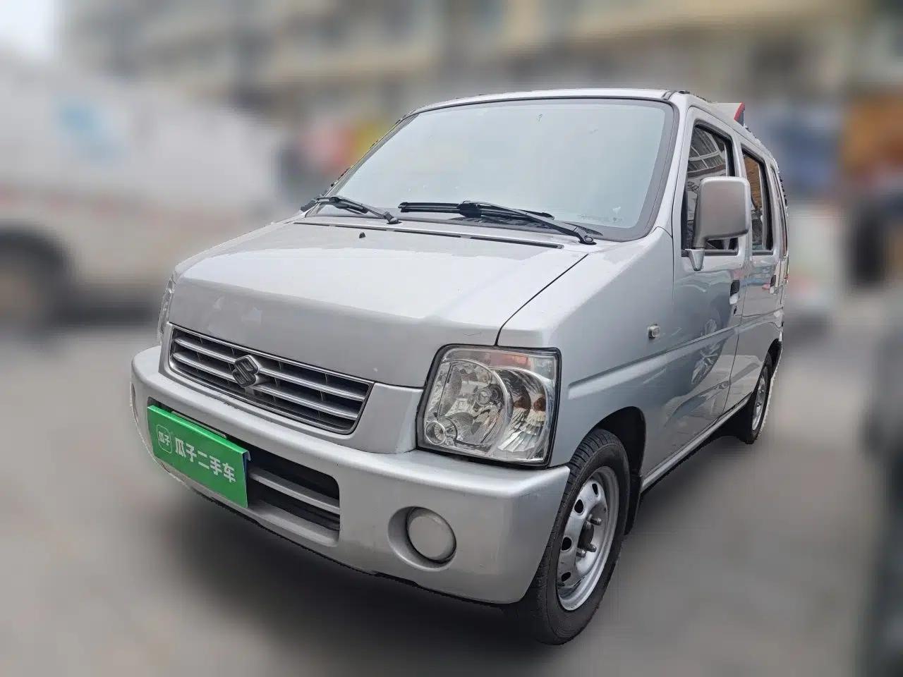 Suzuki Wagon R 2012 Entrepreneur Edition 1.0L Manual - Overdrive Type — миниатюра 1
