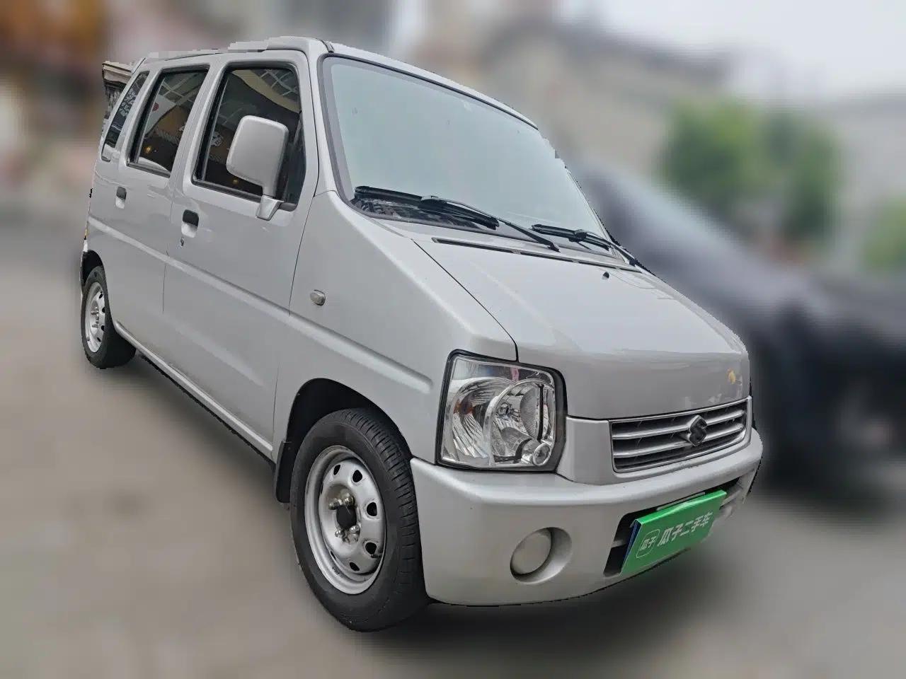 Suzuki Wagon R 2012 Entrepreneur Edition 1.0L Manual - Overdrive Type — миниатюра 3