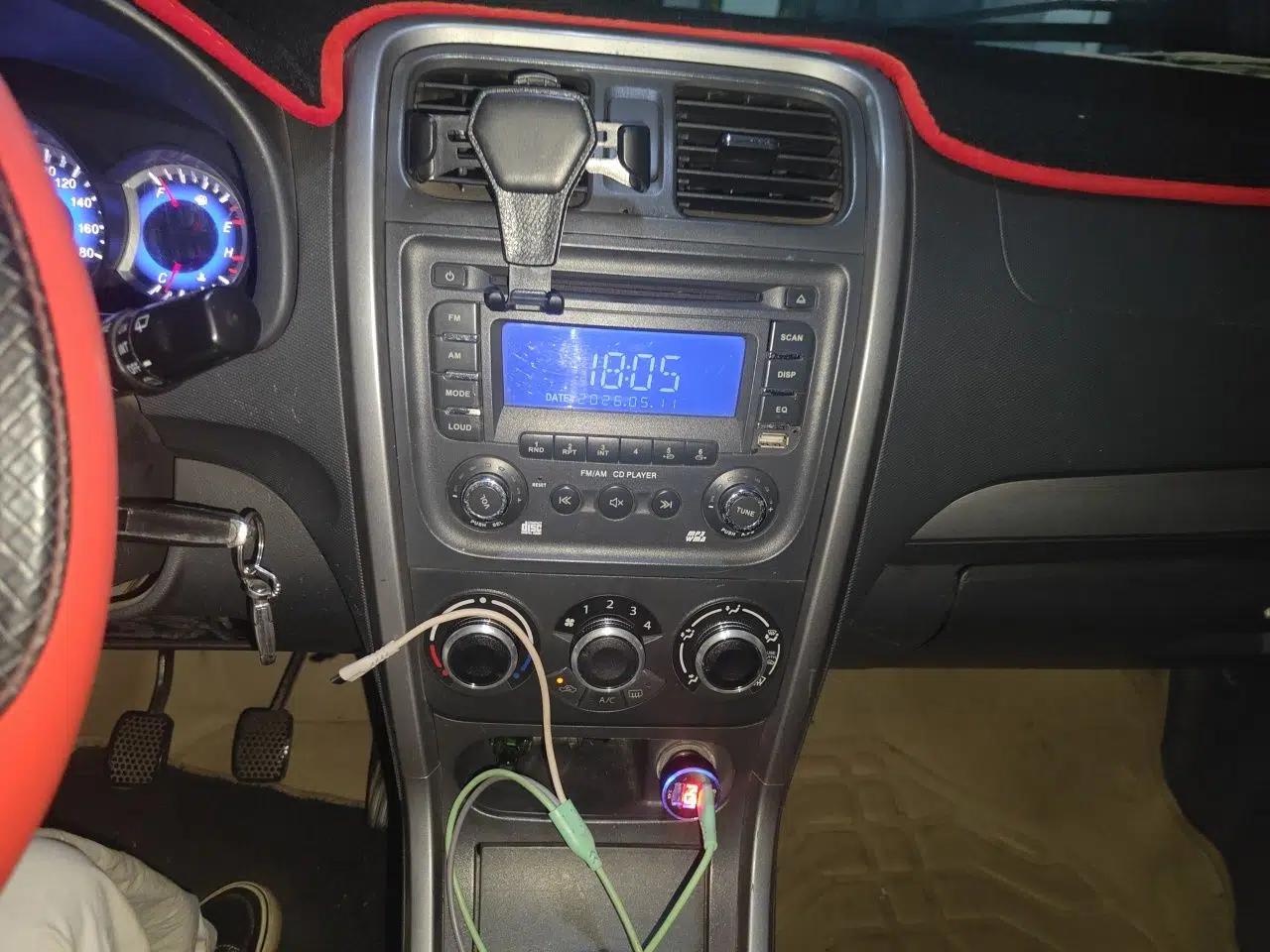 Suzuki Wagon R X5 2013 Luxury Edition 1.4L Standard Model — миниатюра 14