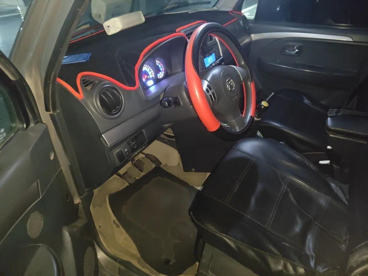 Suzuki Wagon R X5 2013 Luxury Edition 1.4L Standard Model — миниатюра 17