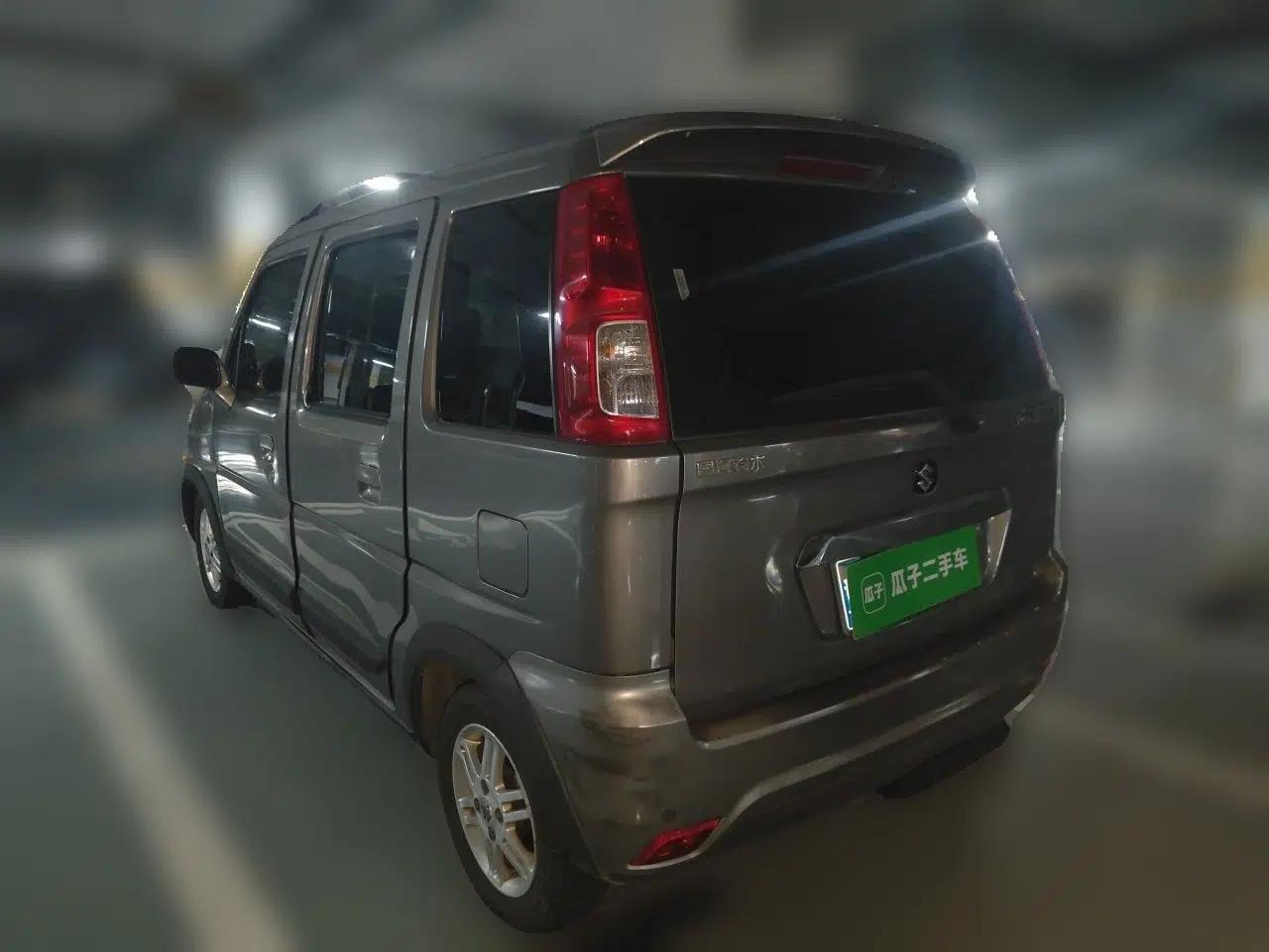 Suzuki Wagon R X5 2013 Luxury Edition 1.4L Standard Model — миниатюра 4