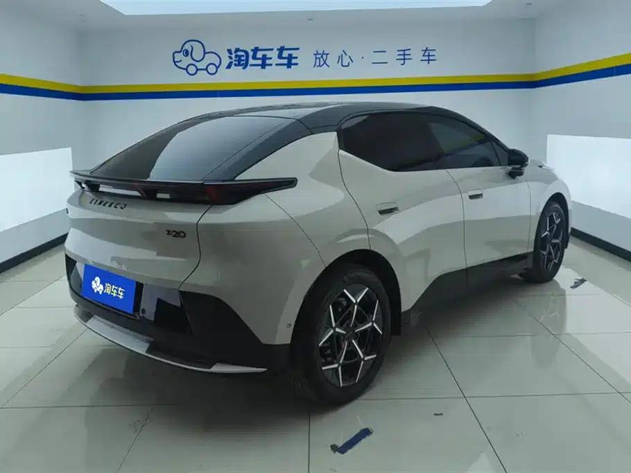 Lynk & Co Z20 2025 Model 530km RWD Pro — миниатюра 3