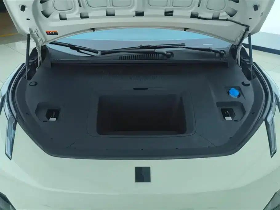 Lynk & Co Z20 2025 Model 530km RWD Pro — миниатюра 10