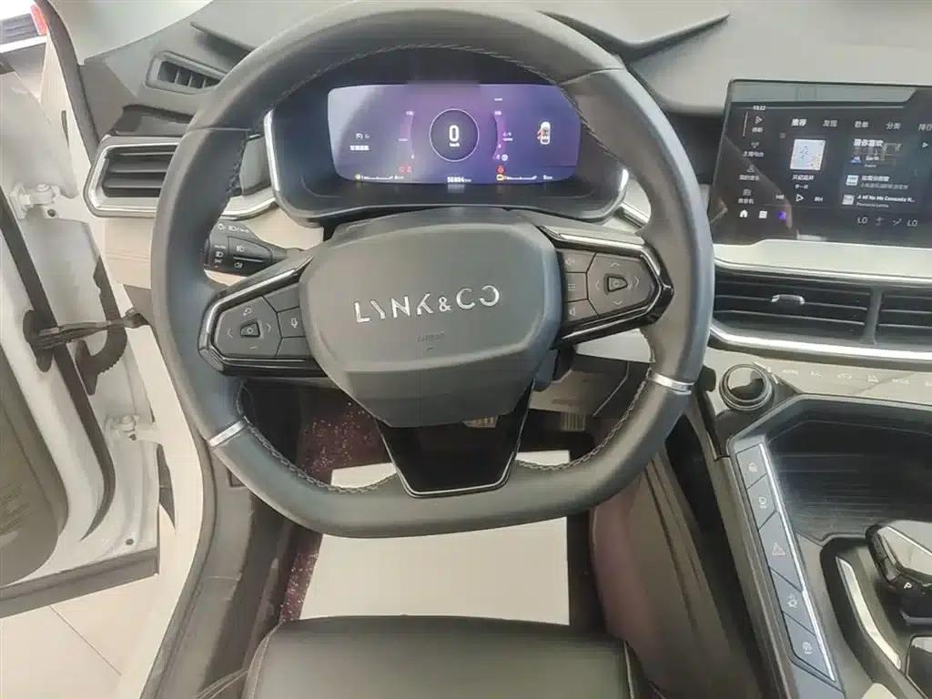 Lynk & Co 06 EM-P 2020 PHEV Plus — миниатюра 11