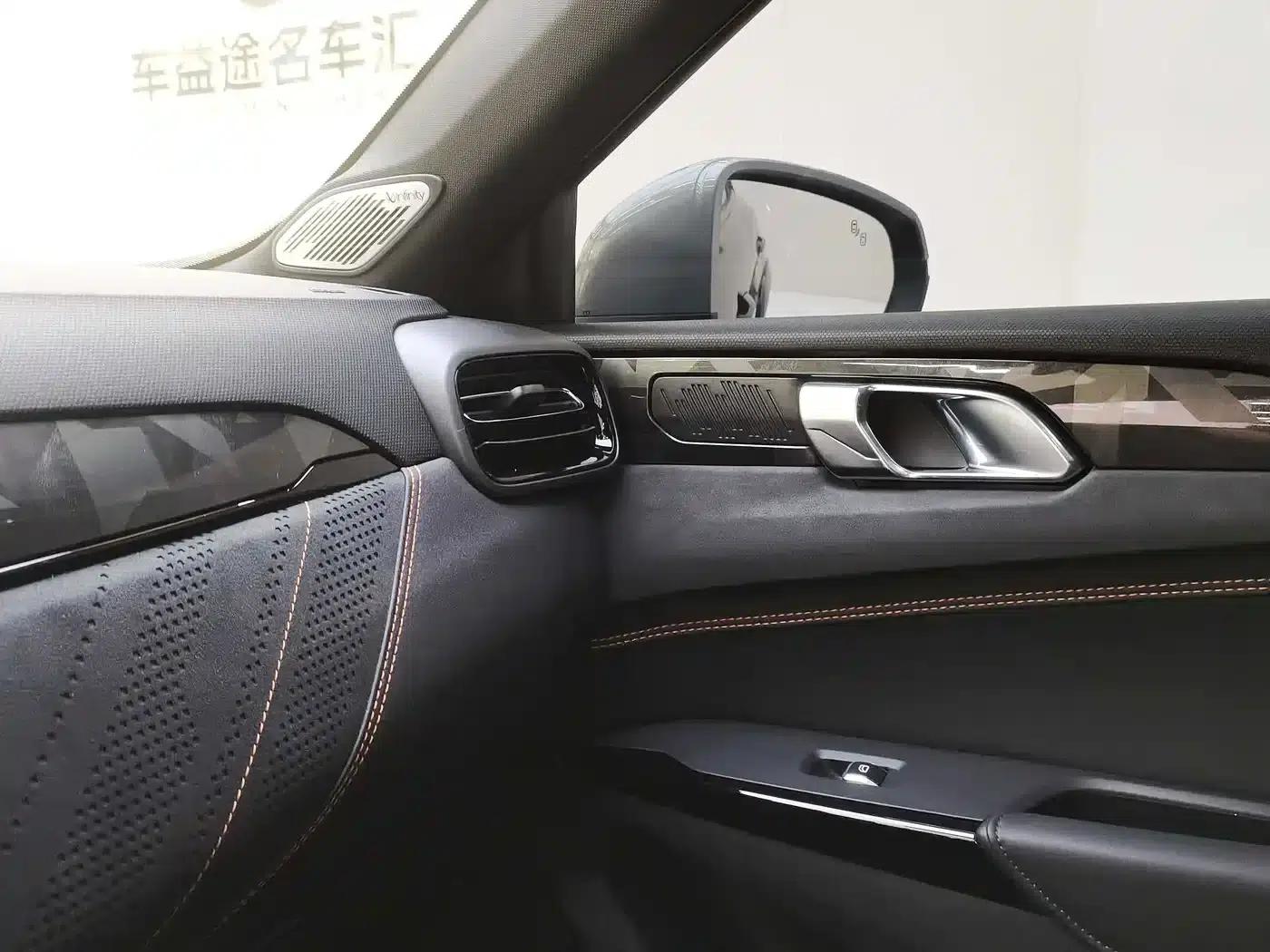 Lynk & Co 02 Hatchback 2021 2.0TD Halo — миниатюра 13