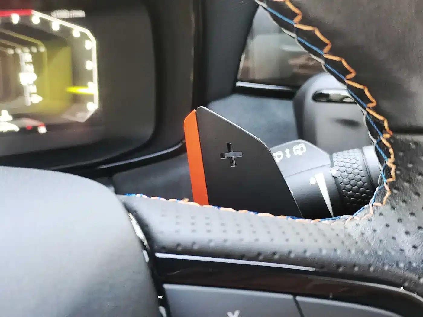 Lynk & Co 02 Hatchback 2021 2.0TD Halo — миниатюра 17
