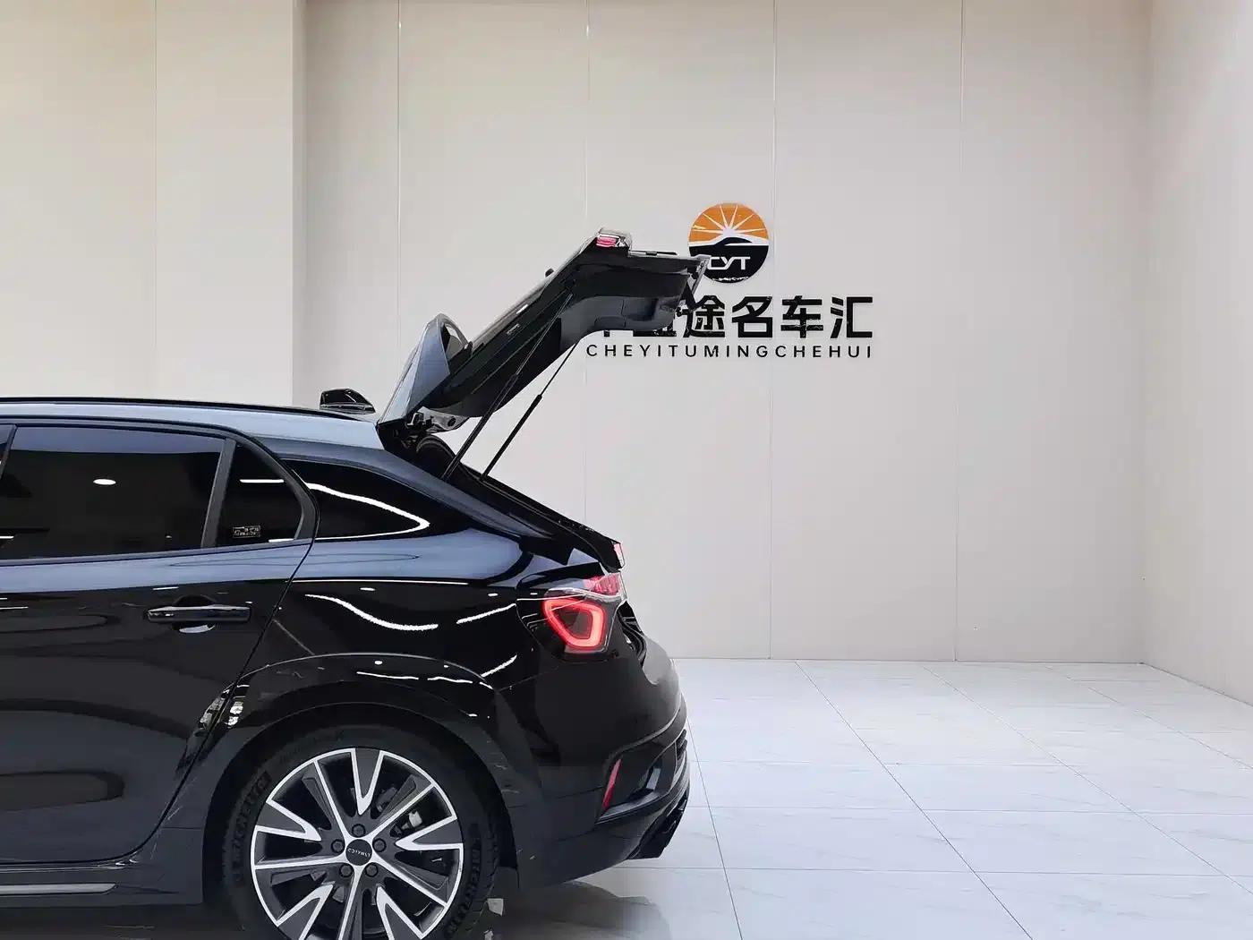 Lynk & Co 02 Hatchback 2021 2.0TD Halo — миниатюра 24